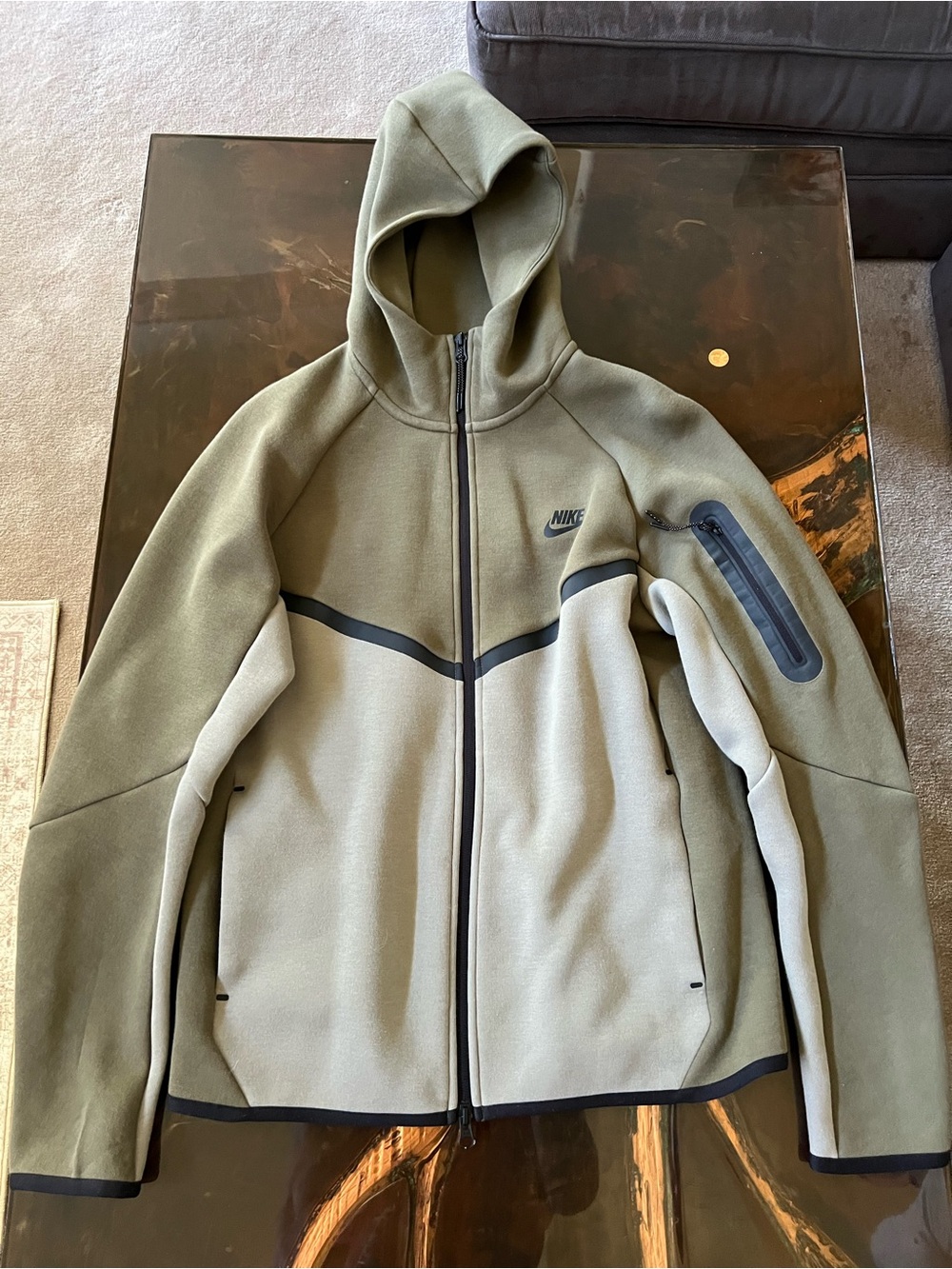 Nike Men's Windrunner Full-Zip Jacket - Olive & Beige - Picture 2 of 4